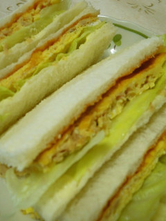 A picture of Hearty Tuna and Egg Sandwich.