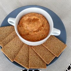 A picture of Tuna spread.