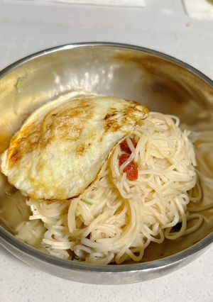 蒜香茶油麵線 的食譜成品照片