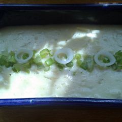 A picture of sig's white garlic and onion sauce ..