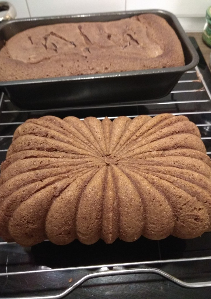 Una foto de Bundt de chocolate o café