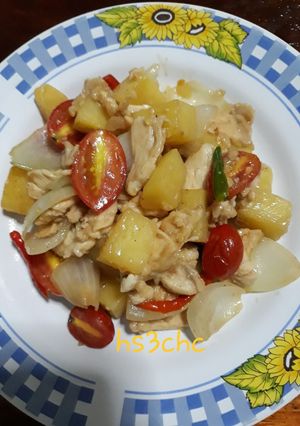 รูปของ อกไก่ผัดมันฝรั่ง