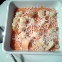 A picture of Pappa Al Pomodoro.