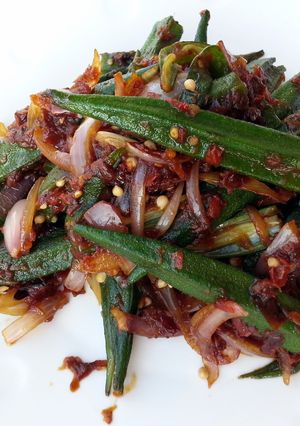 A picture of Spicy Okra /Sambal Okra.
