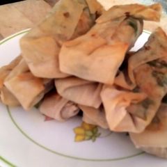 A picture of Baked tuna eggrolls.