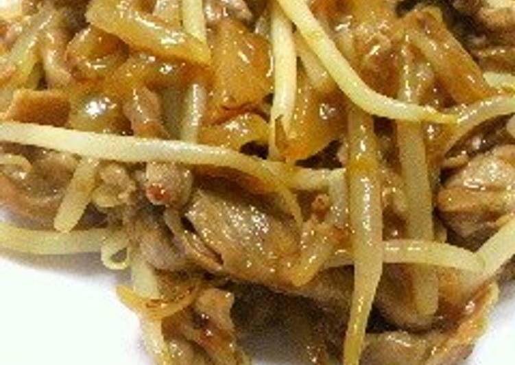 Recipe of Speedy Simple Main Dish with Pork, Onion and Bean Sprouts