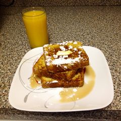 A picture of Ordinary French Toast.