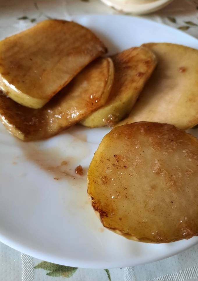 Яблочки на сковородке