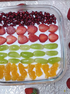 A picture of Fresh fruit biscuit pudding.