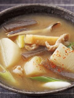 東販小食堂：日式家常菜 山藥豬肉味噌湯 的食譜成品照片