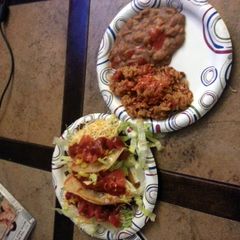 A picture of tacos.