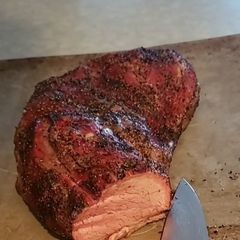 A picture of Whiskey Smoked Tri-Tip Sandwhich.
