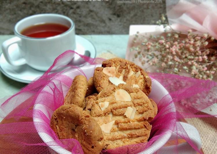 Langkah Mudah untuk Menyiapkan Cinnamon Almond Cookies yang Menggugah Selera