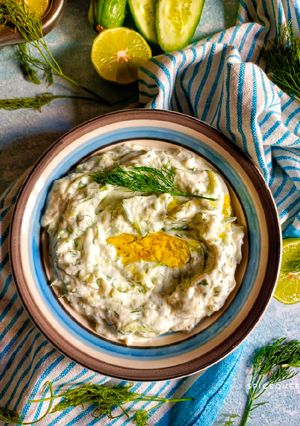 A picture of Tzatziki.