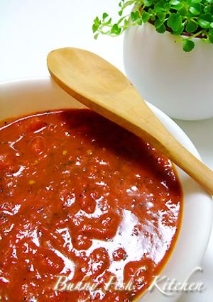 A picture of Bunny's Husband's Elegant Tomato Sauce.