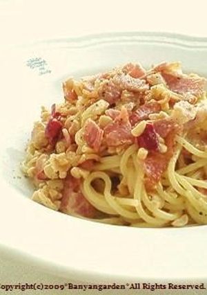 A picture of Delicious Pasta Carbo-natto?! (Natto in Carbonara Sauce).