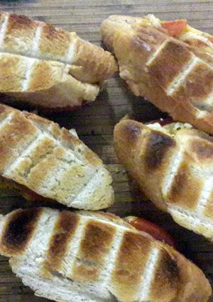 A picture of Double Cheese and Tomato Braai Broodjies.