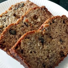A picture of super easy, super moist banana bread.