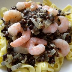 Sig's Puy Lentils and Prawns over Tagliatelle A picture of Sig's Puy Lentils and Prawns over Tagliatelle.