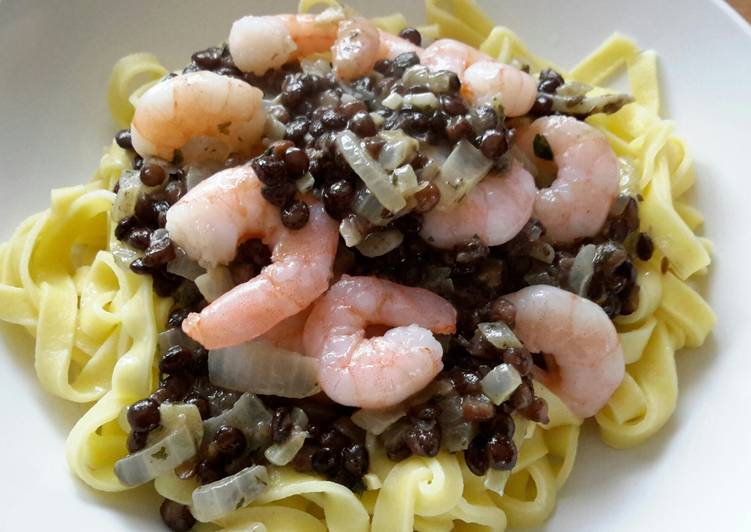 Sig's  Puy Lentils and Prawns over Tagliatelle