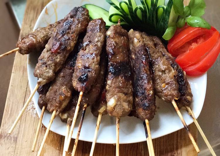 Beef Satay (Sate daging sapi giling/halus)