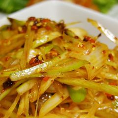 A picture of Leek Namul to Eat with Samgyeopsal and Other Korean Dishes.