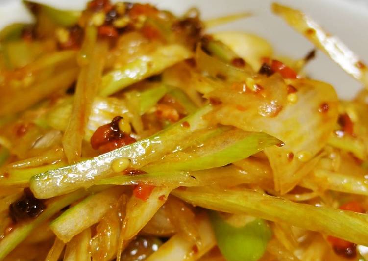 Easiest Way to Prepare Speedy Leek Namul to Eat with Samgyeopsal and Other Korean Dishes