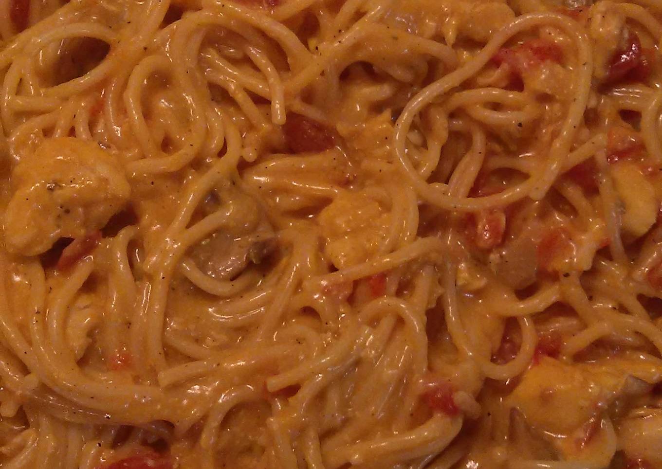 Step-by-Step Guide to Make Any-night-of-the-week Cheesy chicken
spaghetti