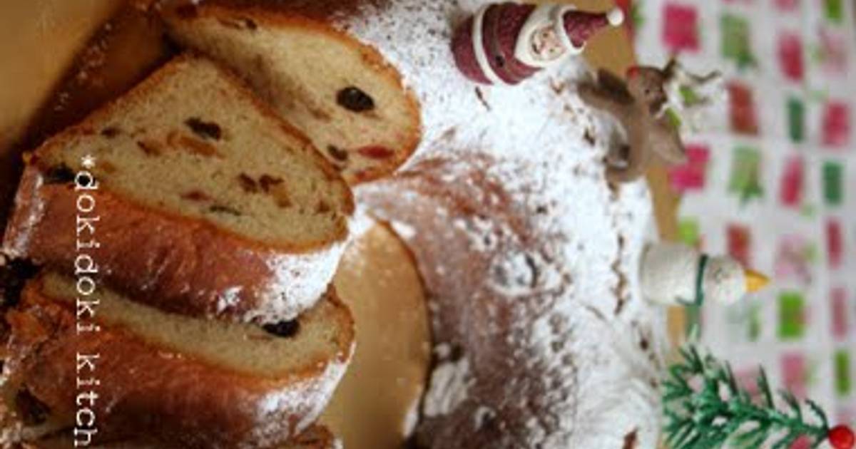 Stollen Christmas Wreath - Made in a Bread Machine