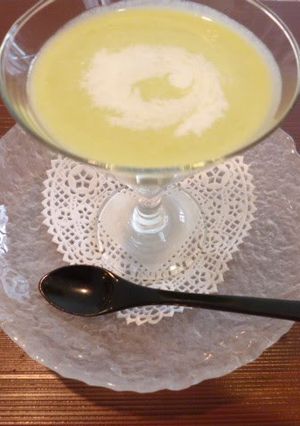 A picture of Cold Edamame Soup.