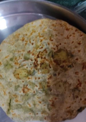 भूंजी का पराठा (Bhuji ka paratha recipe in Hindi) रेसिपी मुख्य फोटो