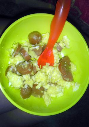 A picture of Eggs&Weenies for the kiddos.