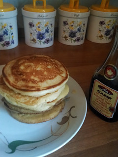 A picture of Fluffy pancake // even I can make.