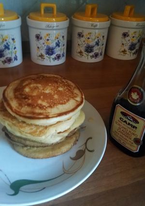A picture of Fluffy pancake // even I can make.