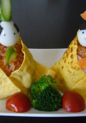 A picture of Hinamatsuri (Japanese Girls’ Day) Hina Doll Sushi.