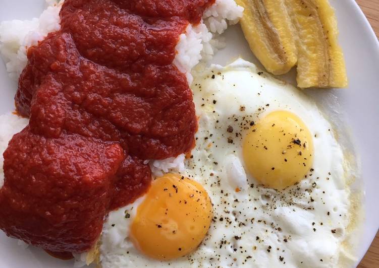 Arroz a la cubana estilo español