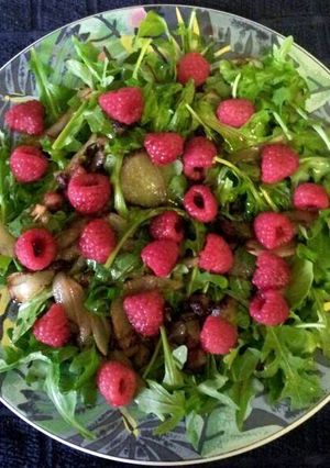 A picture of Balsamic Raspberry Arugula Salad - Vegan.