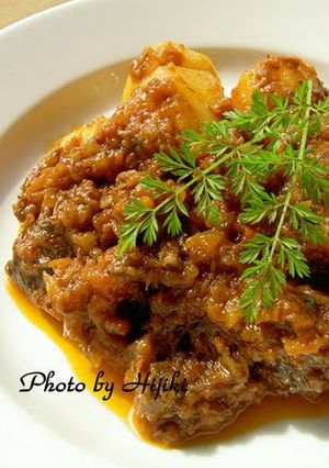 A picture of Beef Simmered in Red Wine.