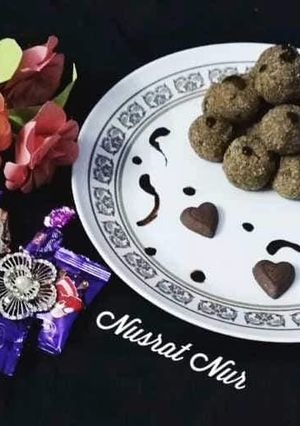 সুজির চকলেট লাড্ডু (soojir chocolate ladoo recipe in Bengali) রেসিপির প্রধান ছবি