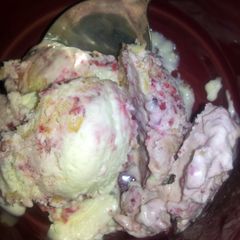 A picture of Raspberry Cheesecake Ice Cream (Easy!!!).
