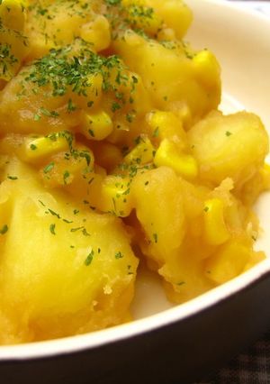 A picture of Boiled Potatoes with Buttered Corn.