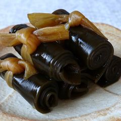 A picture of Basic Kombu Maki Rolls.