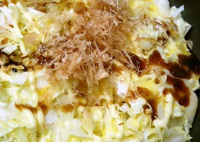 Mochi, Cabbage, and Egg Okonomiyaki - Ultra Easy!