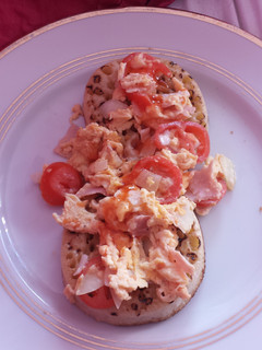 A picture of Sweet chilli eggs.