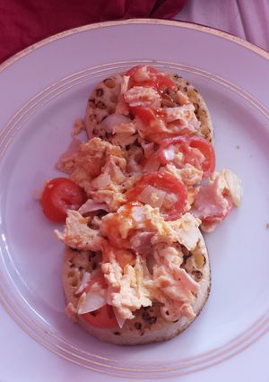 A picture of Sweet chilli eggs.
