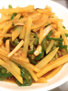 A picture of Potato and Green Pepper Stir Fry with Oyster Sauce.
