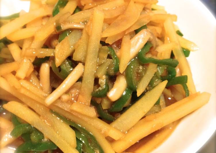 How to Make Any-night-of-the-week Potato and Green Pepper Stir Fry with Oyster Sauce