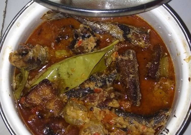 Resep Ikan asap bumbu rujak oleh Laila Syafi'i Cookpad