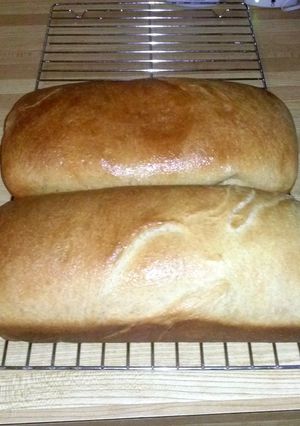 A picture of Honey Wheat Bread.