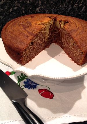Une photo de Zebra cake, ou gâteau tigré